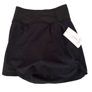 Athleta Run With It 16” Skort New with Tags Black